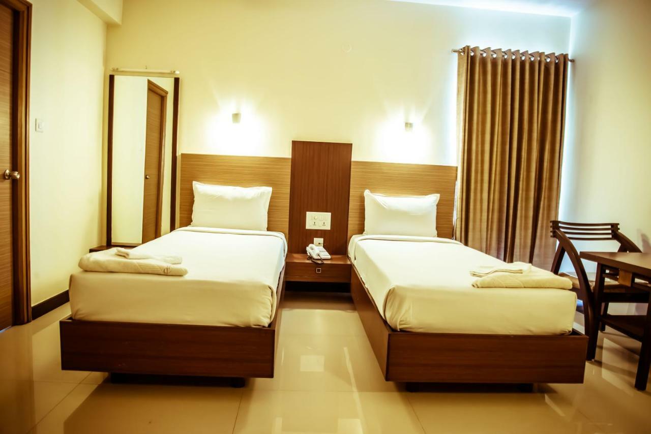 The Pioneer Hotel Visakhapatnam Luaran gambar